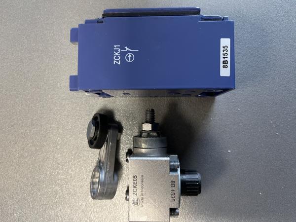 TELEMECANIQUE Positionsschalter XCK J10511 - 064602