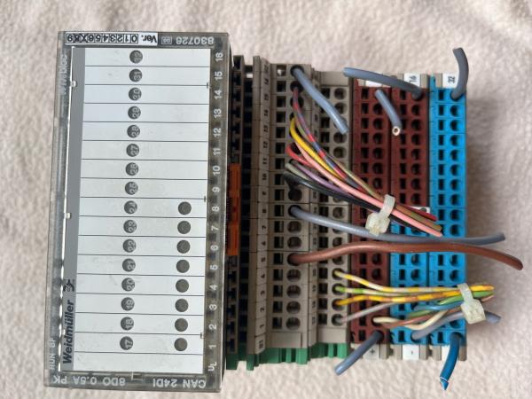 Weidmüller CAN 24DI 8DO 0,5A PK  WINBLOC 830726 - gebraucht